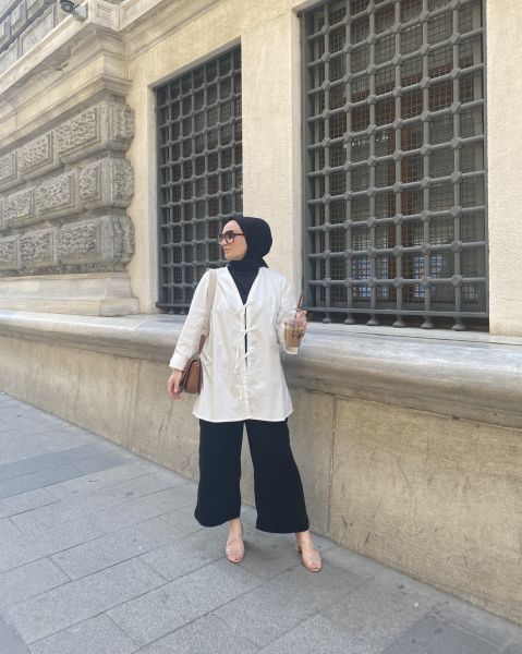 Beyaz Bağlamalı Kimono