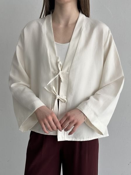 Beyaz Bağlamalı Kimono