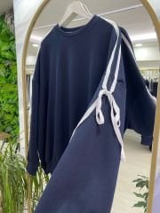 Kol Şerit Detaylı Premium Lacivert Sweat