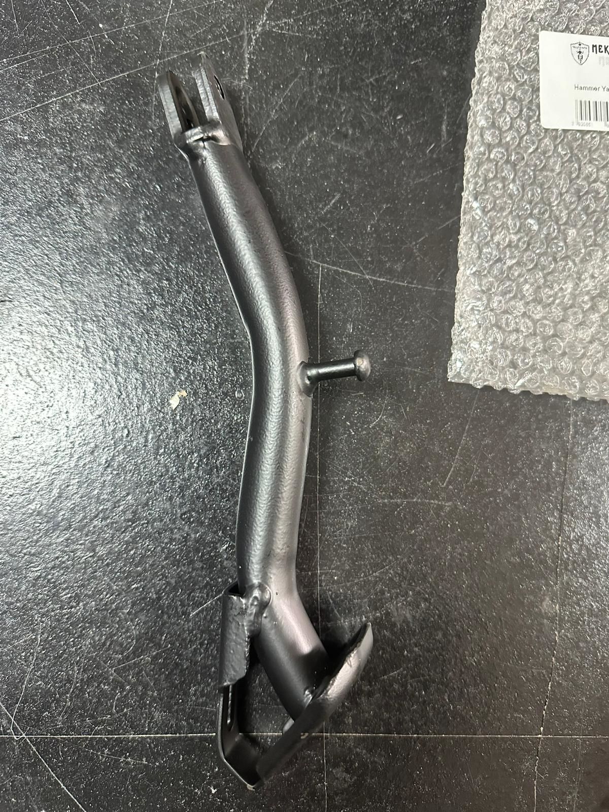 Hammer Yan Sehpa