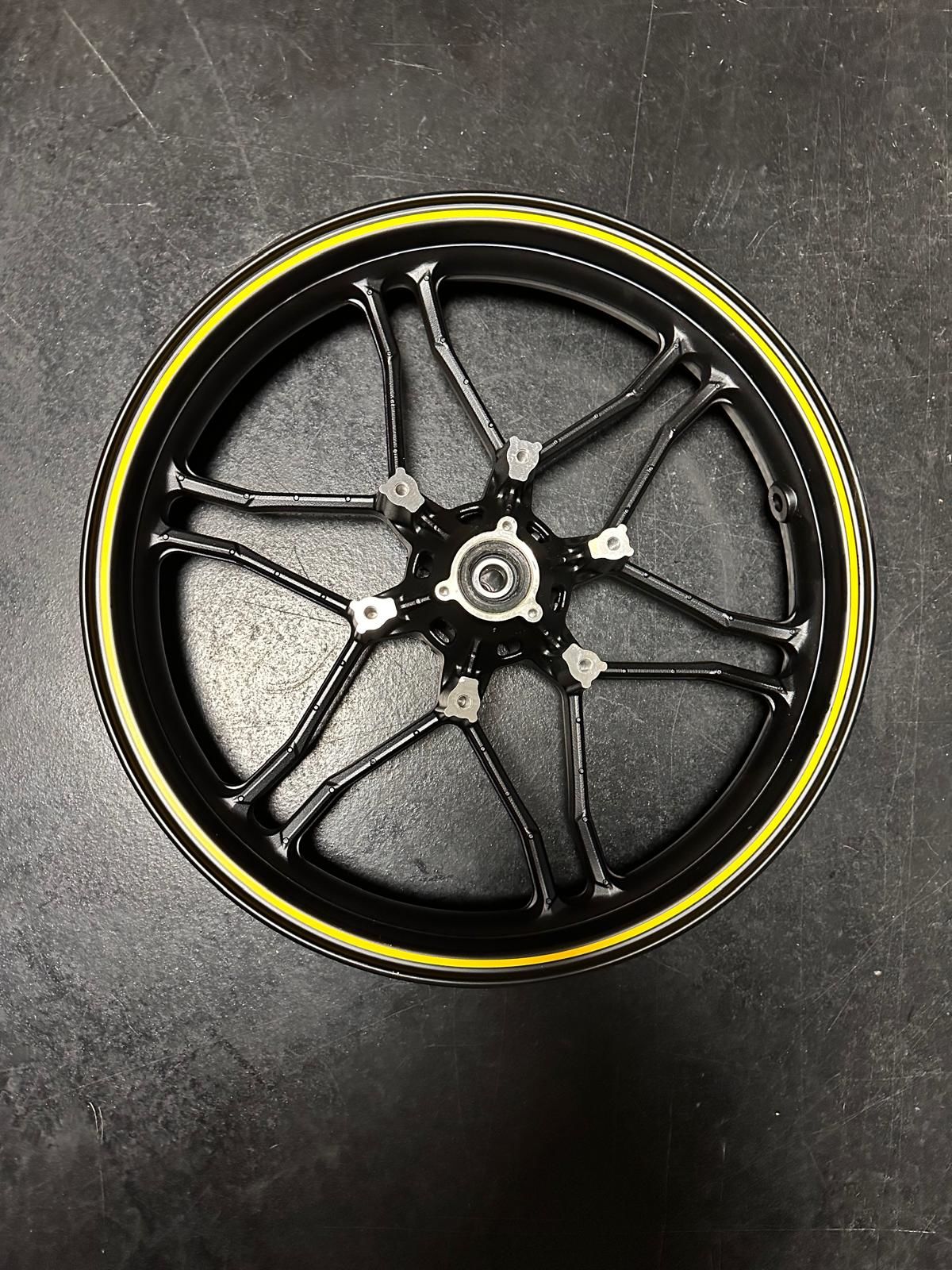 Voge 250 Rr Ön Jant Sarı Şeritli
