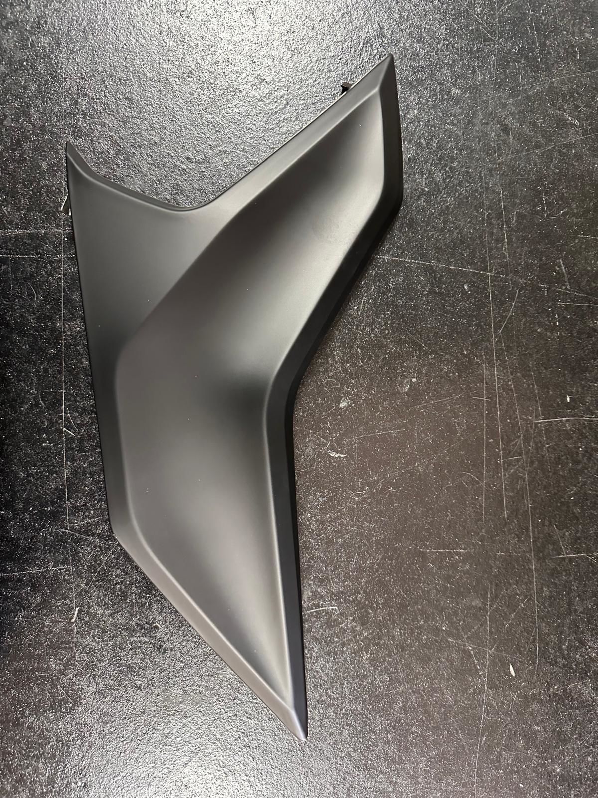 Hammer Akü Kapağı Dekor Kapak Sag Siyah