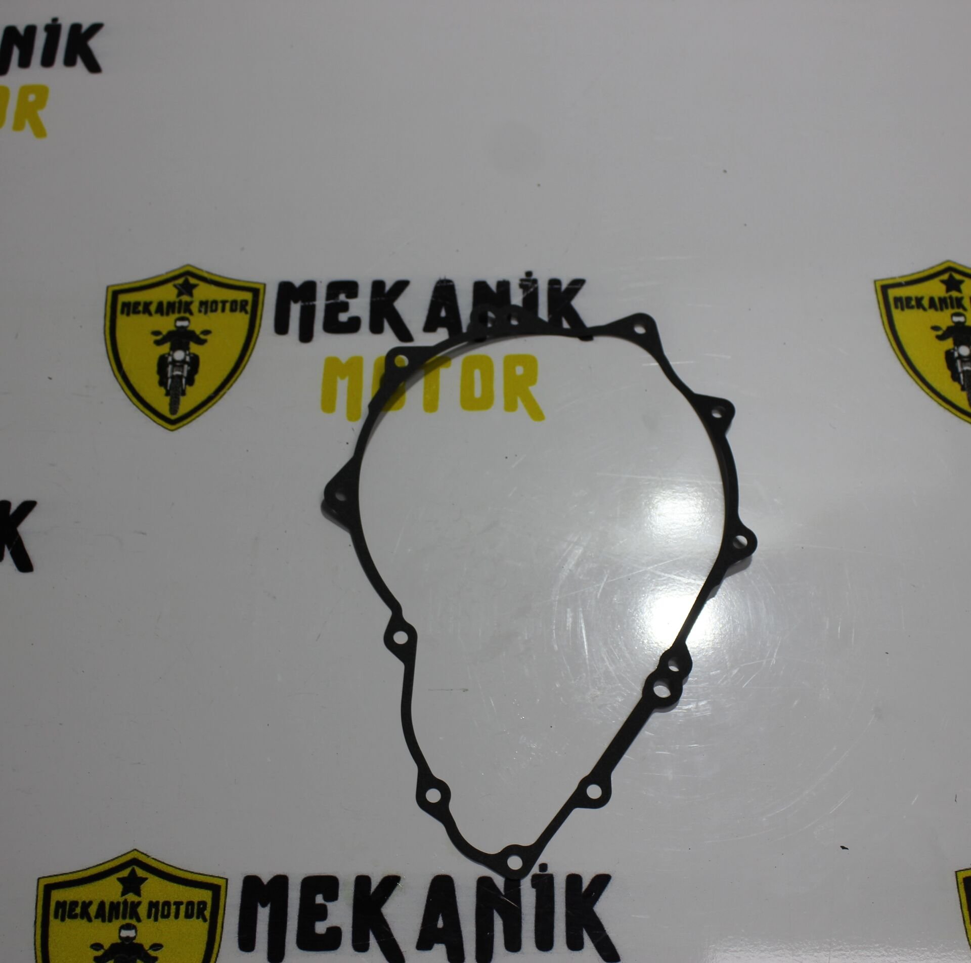 Voge 500 Manyato Kapak Contası