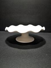 25 cm Ayaklı Fırfırlı Tabak