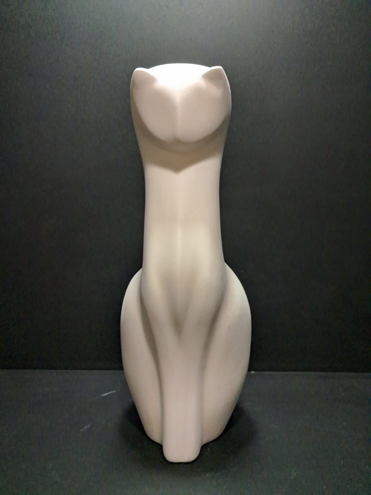 42 cm Oturan Uzun Kedi