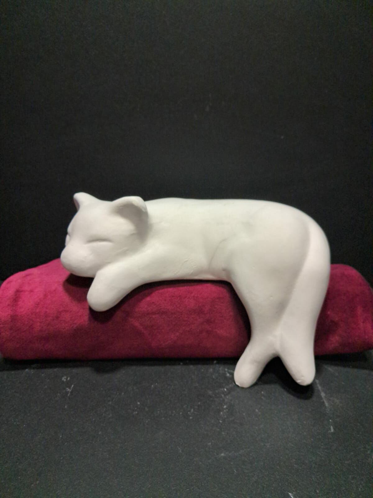 15 cm Uzanan Kedi