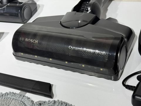 OUTLET Bosch ProHygienic Aqua White BCS71HYG3 Islak Kuru Şarjlı Dikey Süpürge
