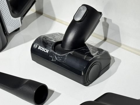 OUTLET Bosch ProHygienic Aqua White BCS71HYG3 Islak Kuru Şarjlı Dikey Süpürge