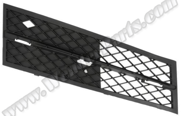 Bmw Tampon Izgarası Ön Sağ Yarı Kapalı F10 10>13 51117200700