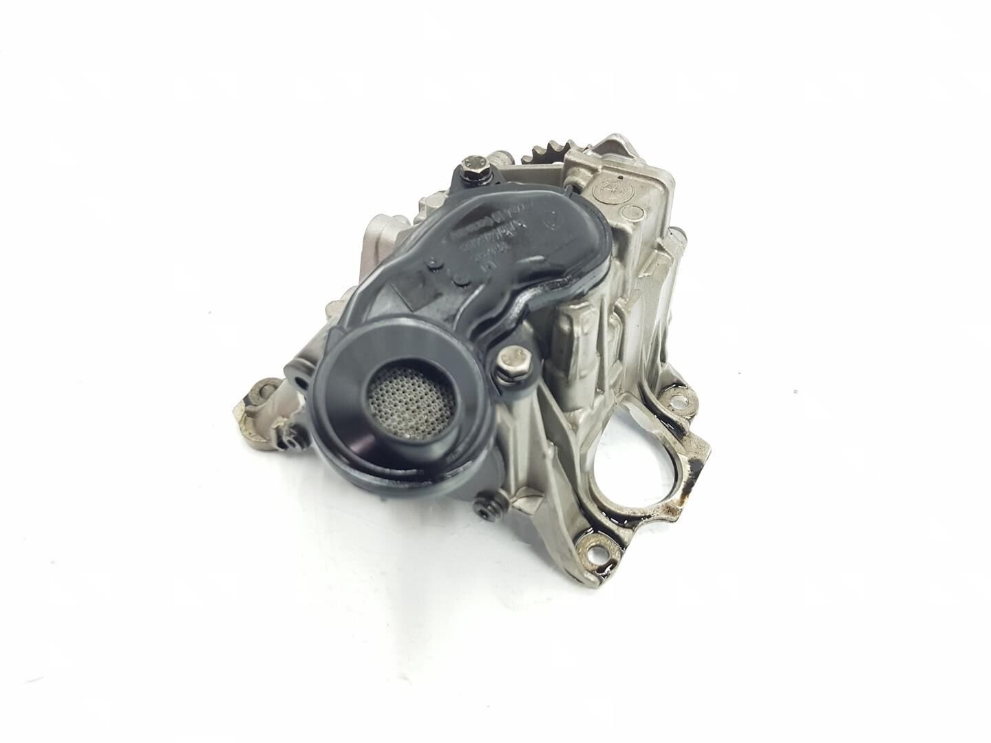 Bmw Yağ Pompasi G20-G21-G30-G31-G32-G11-G12-X3 G01-X4 G02-X5 G05-X6 G06-X7 G07 B57 2017- 11418570595