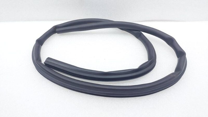 Bmw Kaput Lastiği G20 51767419379