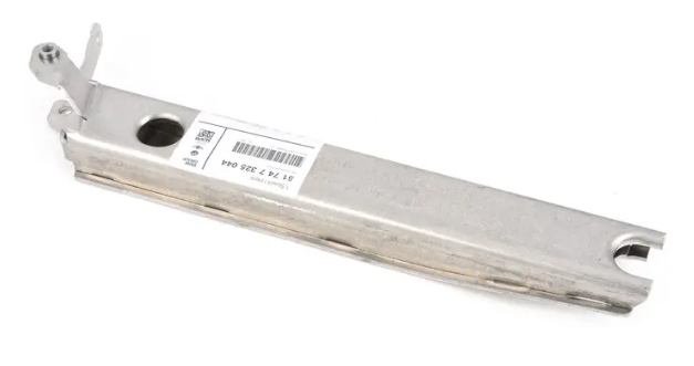 Bmw Tutucu İlave Radyatör Alt Sol F40-F44 51747325044