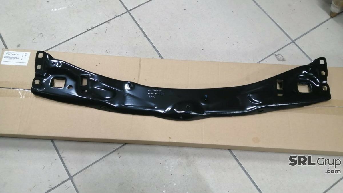 Bmw Panel Üst Parça F40