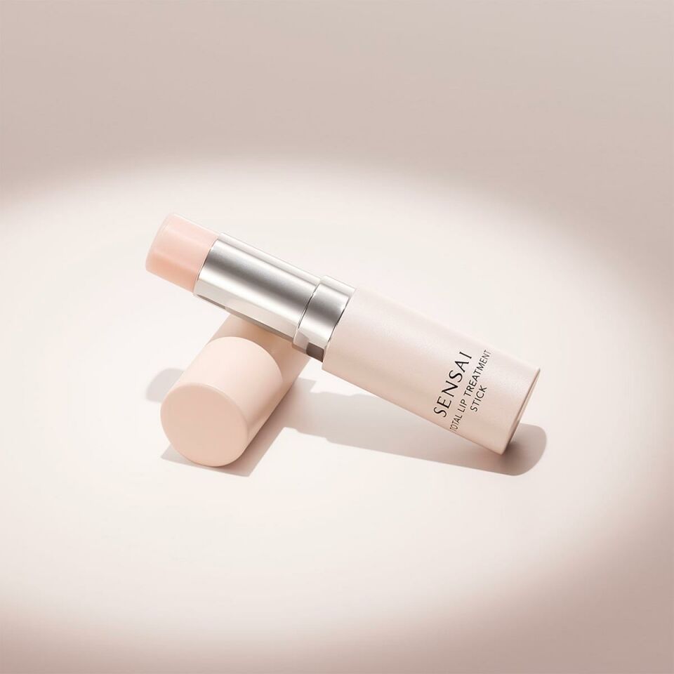 Total Lip Treatment Stick- Dudak Bakımı