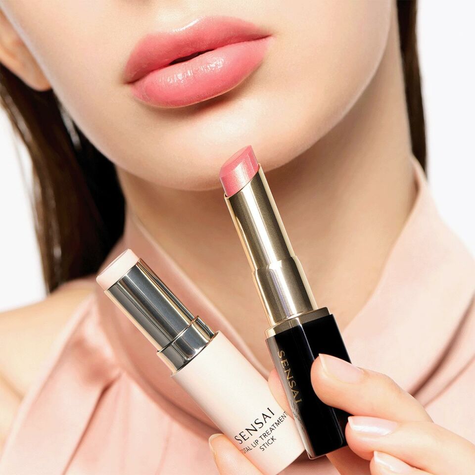 Total Lip Treatment Stick- Dudak Bakımı