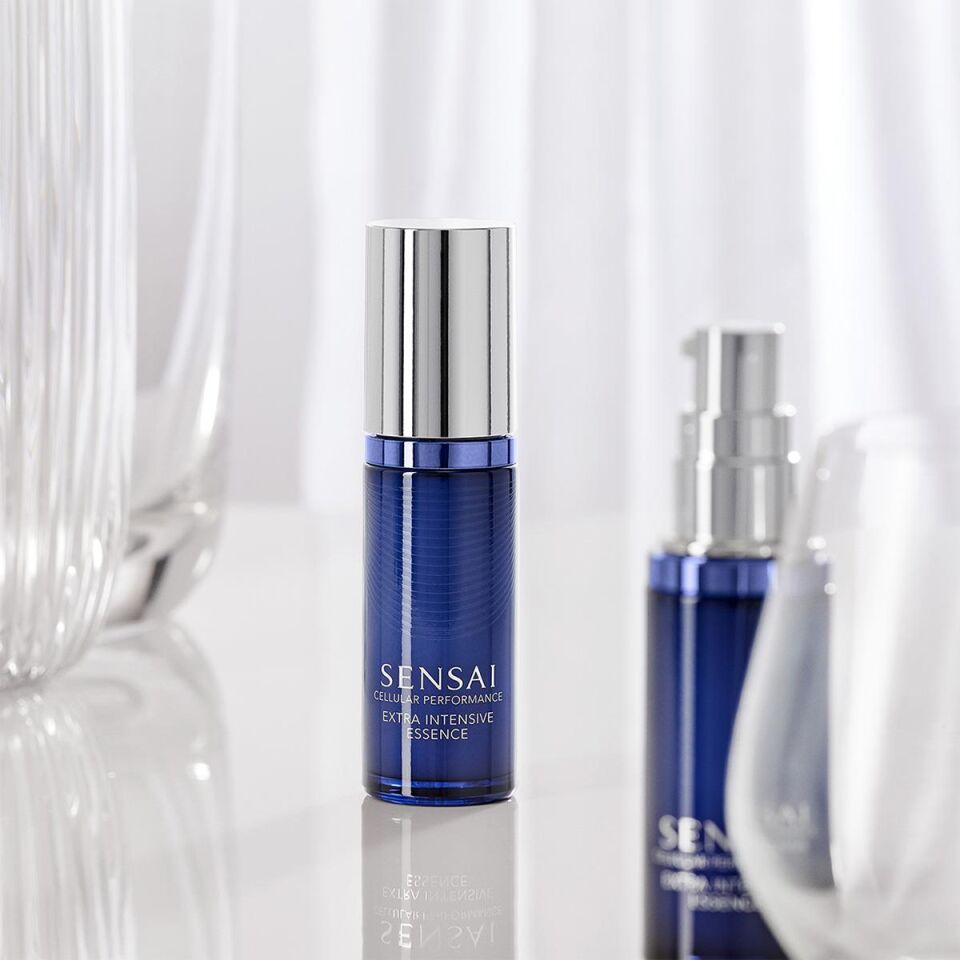 Cellular Performance Extra Intensive Essence - Yaşlanma Karşıtı Ekstra Yoğun Cilt Bakım Serumu 40 ml