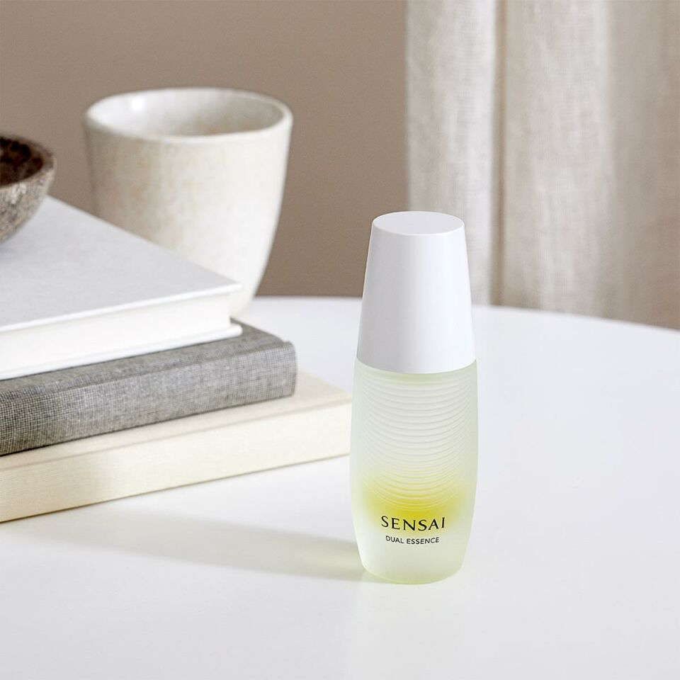Dual Essence - Nemlendirici ve Besleyici Bakım Serumu 30 ml