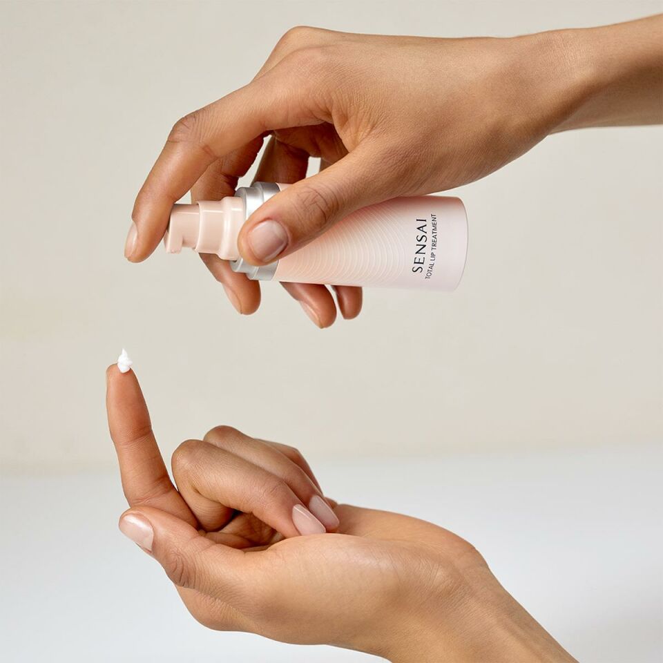 Total Lip Treatment - Dudak Bakım Kremi 15 ml