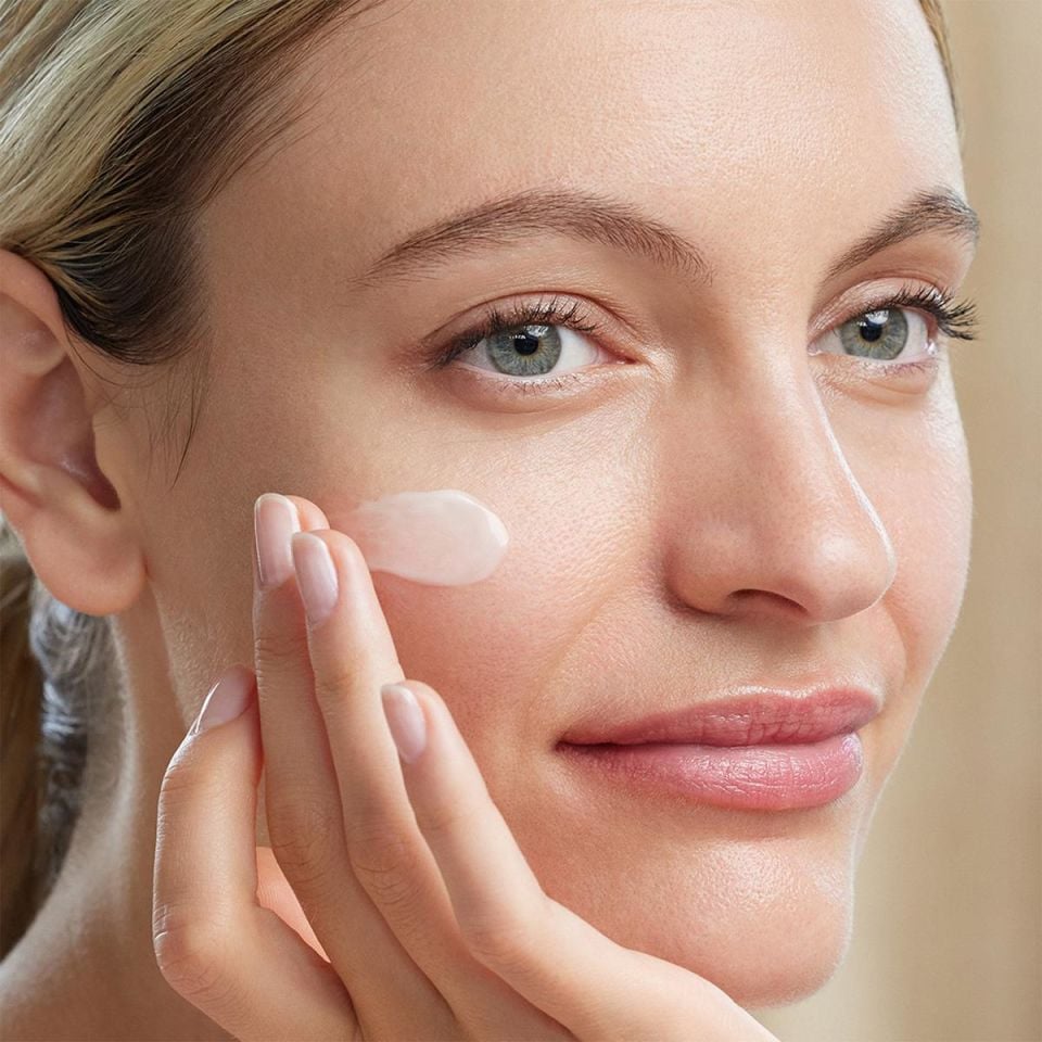 Absolute Silk Illuminative Cream - Yaşlanma Karşıtı Yüz Kremi