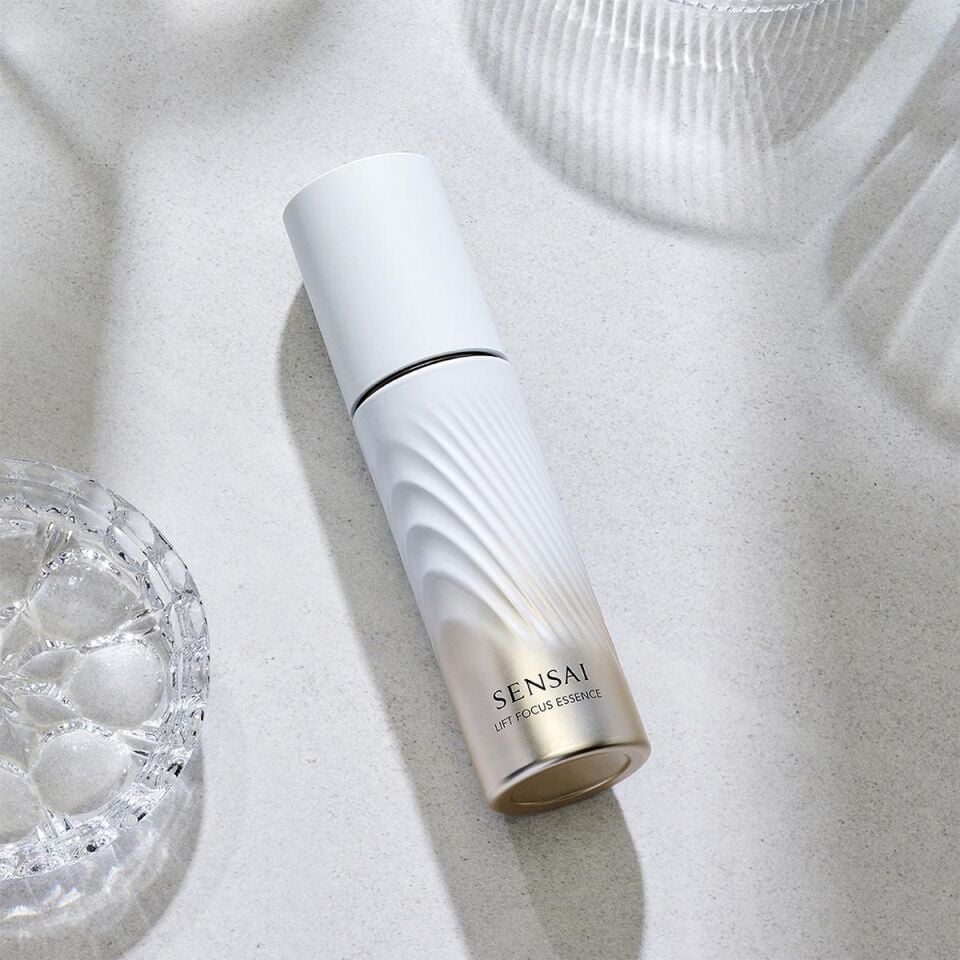 Cellular Performance Lift Focus Essence - Lifting Etkili Sıkılaştırıcı Yüz Bakım Serumu 40 ml