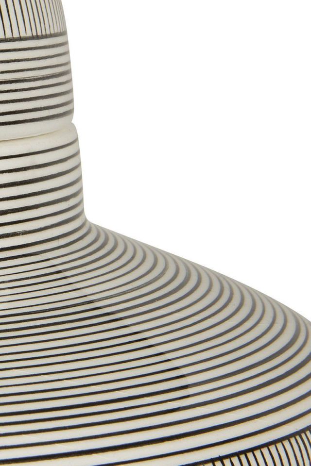 Pattern garden lamp