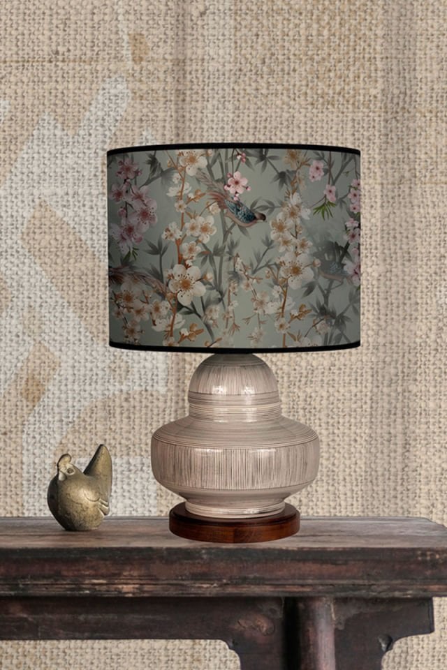 Bloom lamp