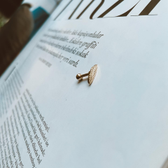 Yaprak figürlü piercing