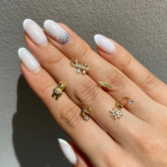 Timsah figürlü piercing