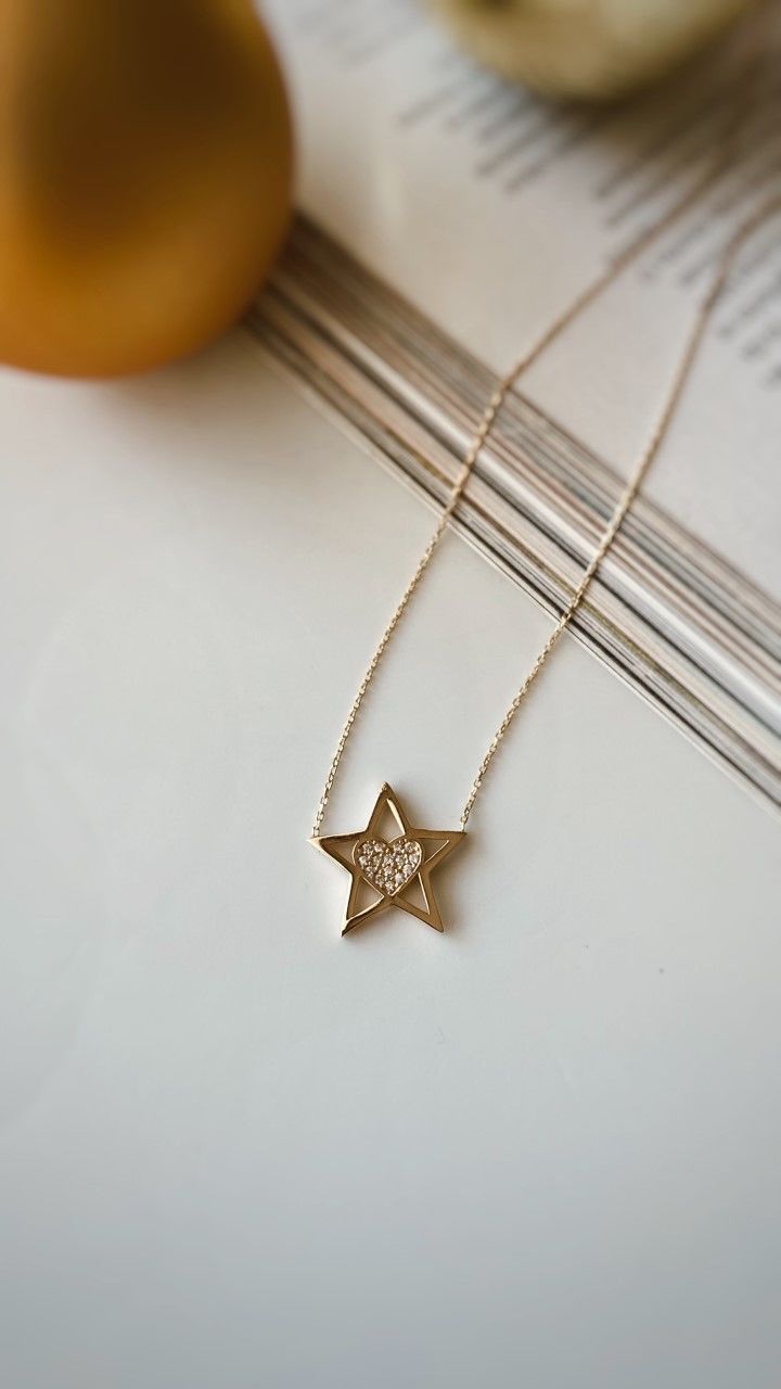 Star and heart 8k kolye