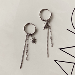 Mini halka sallantılı yıldız küpe