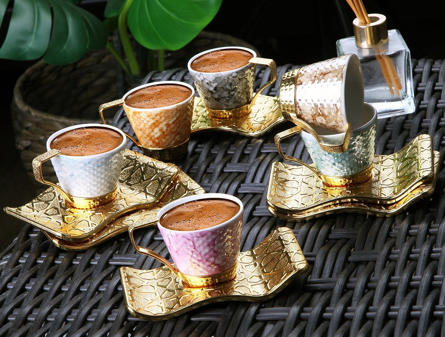 SELÇUKLU KARIŞIK KAHVE SETİ - ALTIN