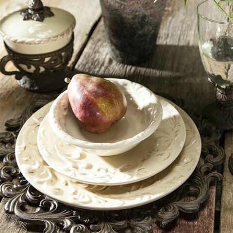 Acanthus Salad Plate