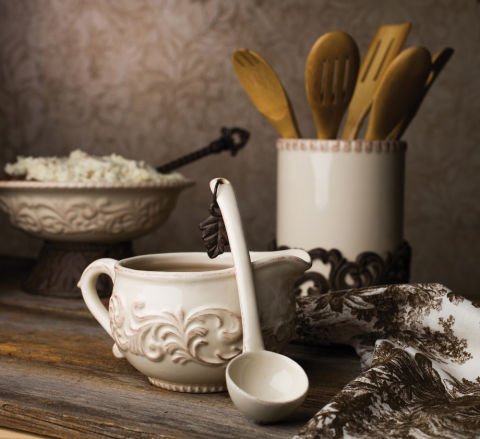 Acanthus Utensil Holder