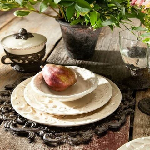 Acanthus Dessert Bowl