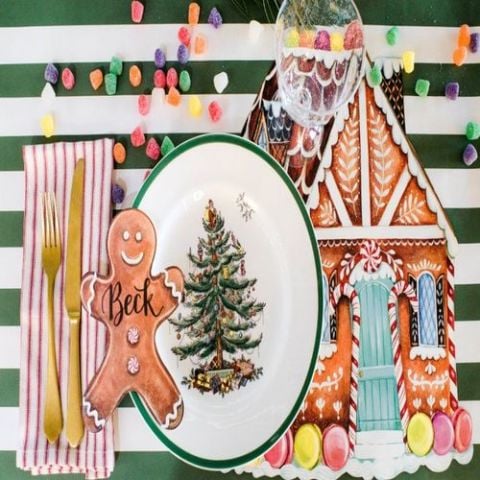 Die Cut Gingerbread House Placemat -12 Sheets