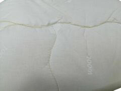 Outlet Tek Kişilik yün Yorgan 155x215 %100 Doğal