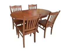 Oval Açılır Masa + 4 Izgaralı Sandalye Takım Tamamı Ahşap Ceviz