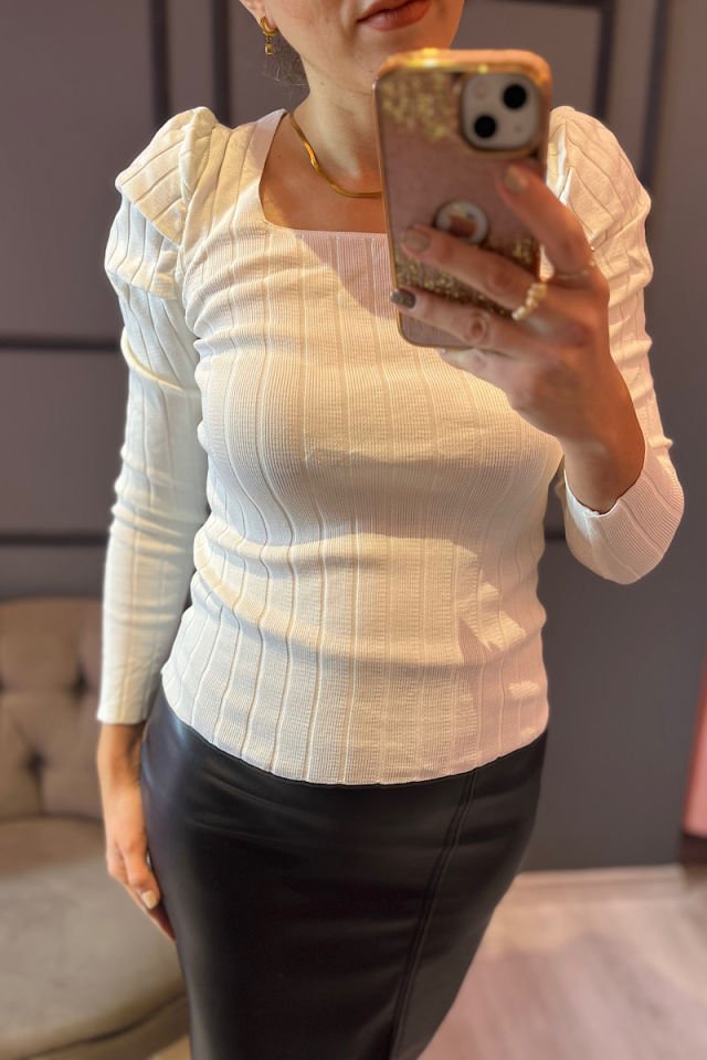 Kare Yaka Çelik Örme Triko-Beyaz
