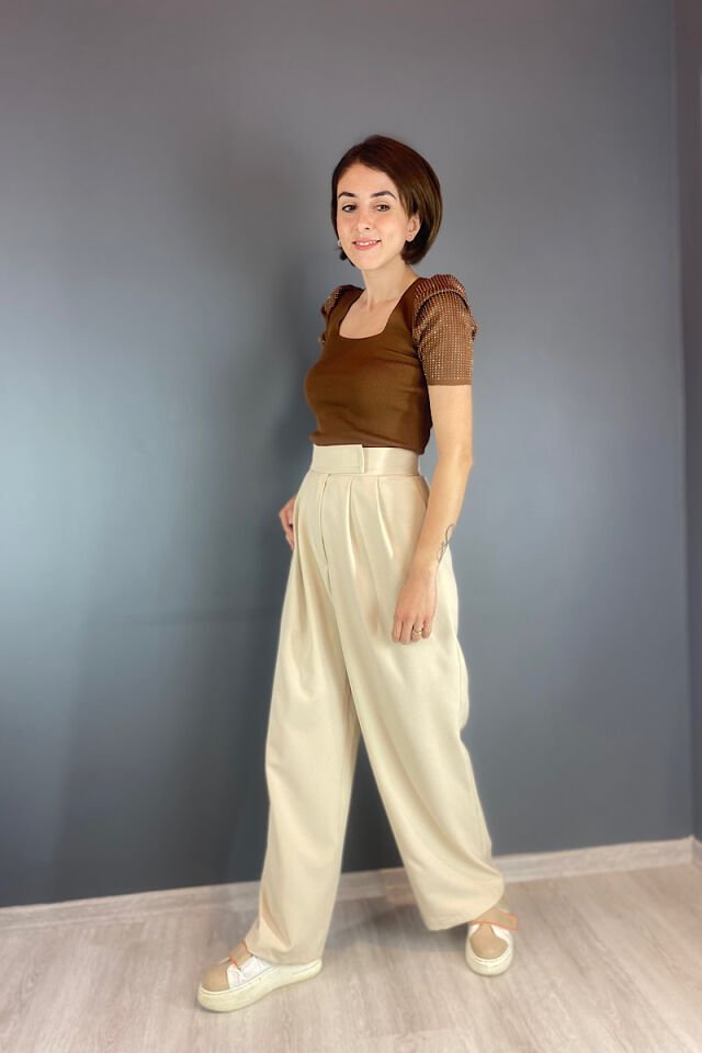 Kol Detaylı Triko-Kahve