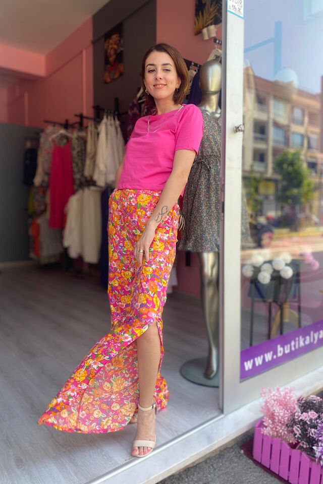Çiçekli Yırtmaçlı Pantolon