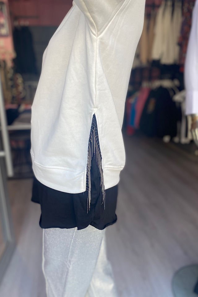 Yanları Zincirli Sweatshirt -Beyaz
