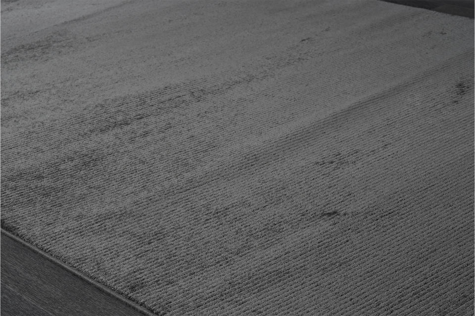 QUARTZ 5428S ANTHRACITE-BLACK ACRYLIC MACHINE CARPET