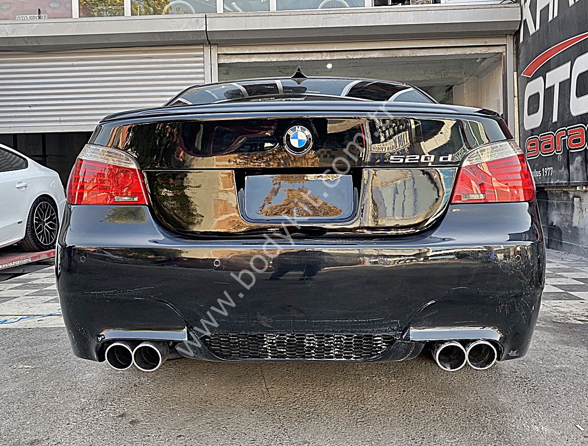 BMW E60 KARE PLAKALIK