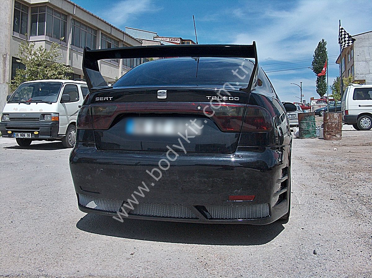 SEAT TOLEDO SPOR ARKA TAMPON