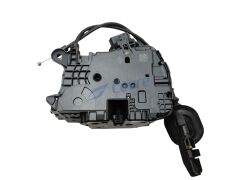 Sağ Ön Kapı Kilidi - Renault Fluence 805027131R