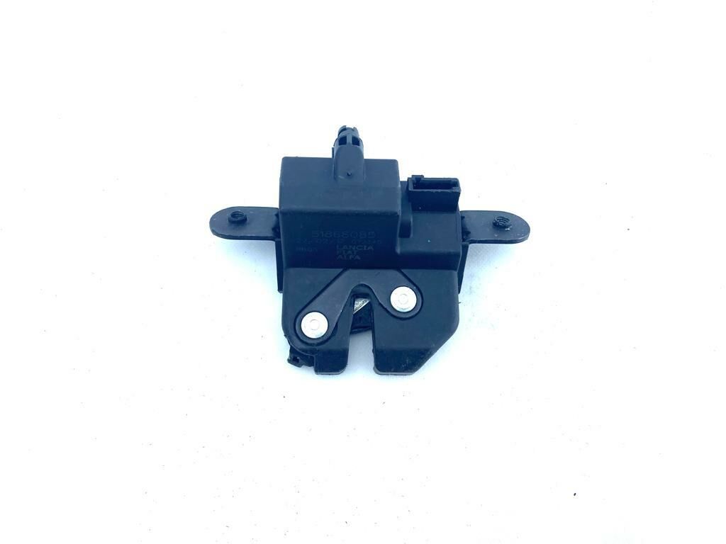 Bagaj Kilidi - Fiat Doblo 2009 51873093-51868085