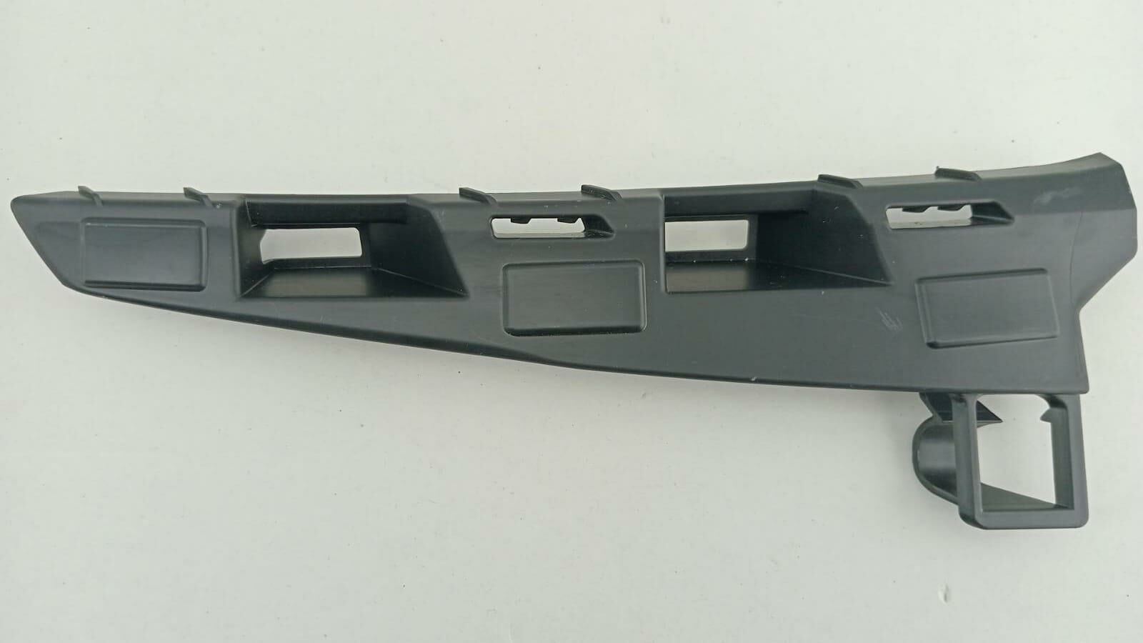 Far Alt Çıtası Bağlantı Braketi Sağ - Clio 5 620362227R