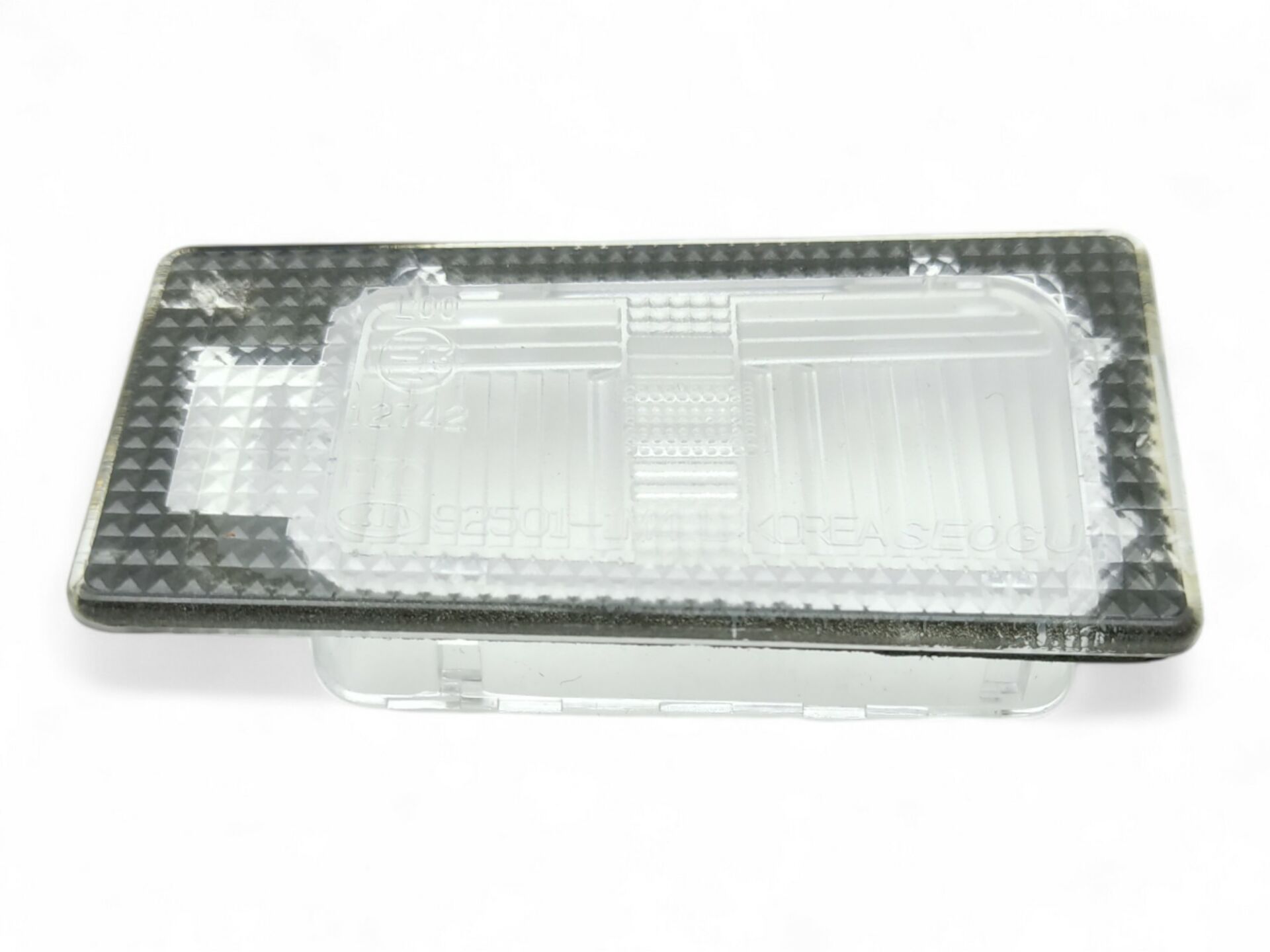İ30 Plaka Lambası Camı - Hyundai 925011M4 - 92501-1M4