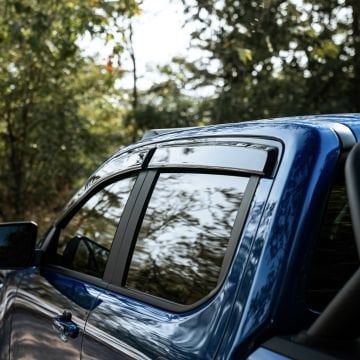 Yeni Volkswagen Amarok Yan Cam Rüzgarlığı