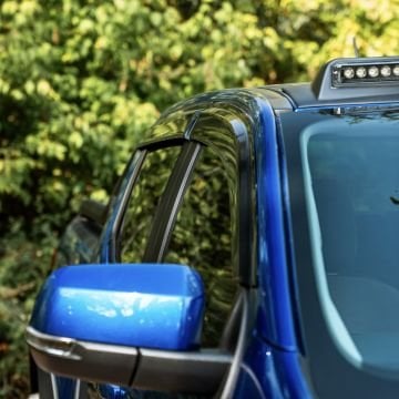 Yeni Volkswagen Amarok Yan Cam Rüzgarlığı